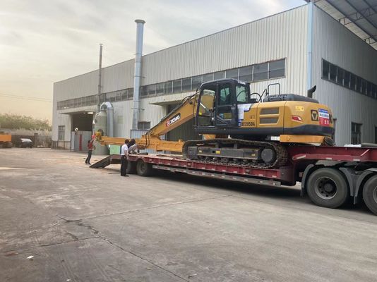 Dua Tahap Telescopic Telescopic Arm Excavator Long Reach Telescopic Boom Untuk CAT Komatsu